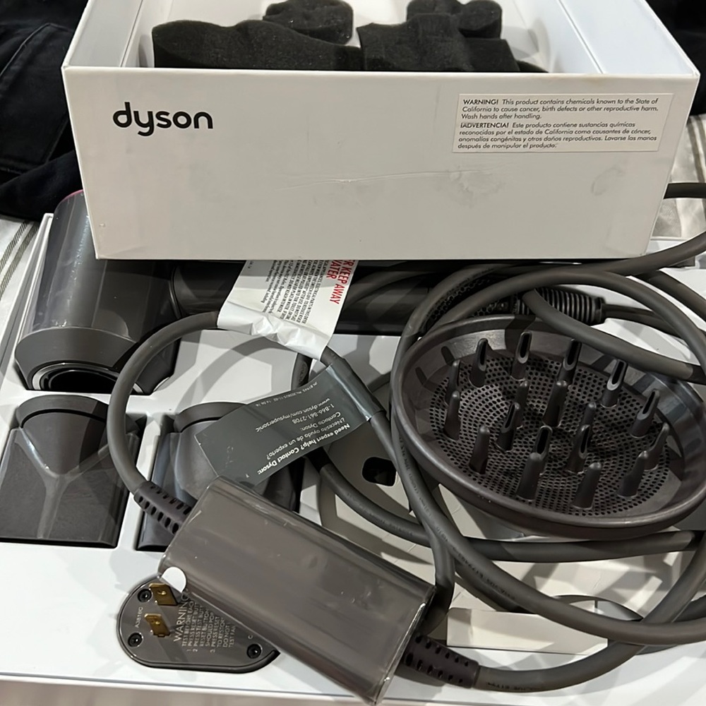 Dyson supersonic hair dryer